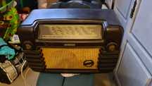 Rádio antigo  a funcionar