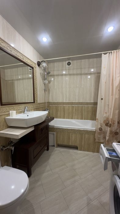 Продам 2-кімн.кв. 88 кв.м по вул.  Маслова, центр