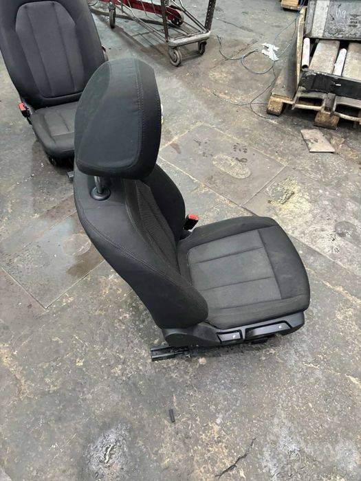 Par Bancos BMW G20 Series 3