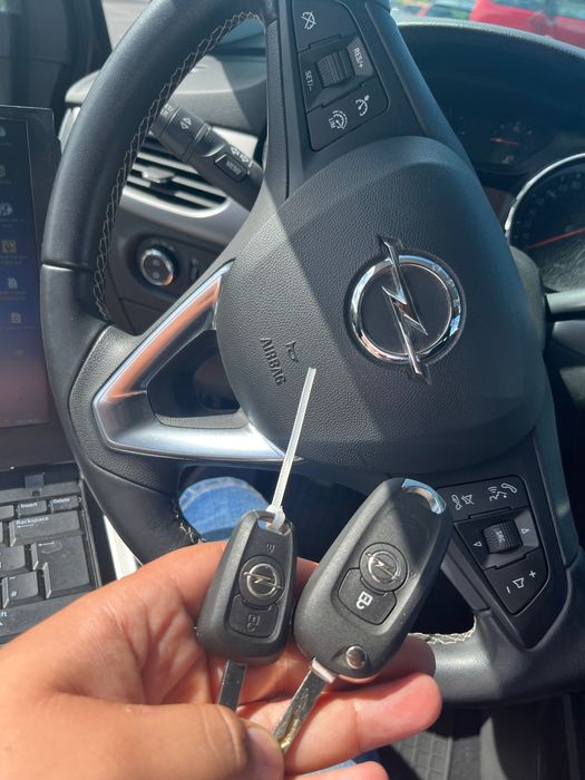 Awaryjne Otwieranie-Dorabianie Kluczy-Ślusarz