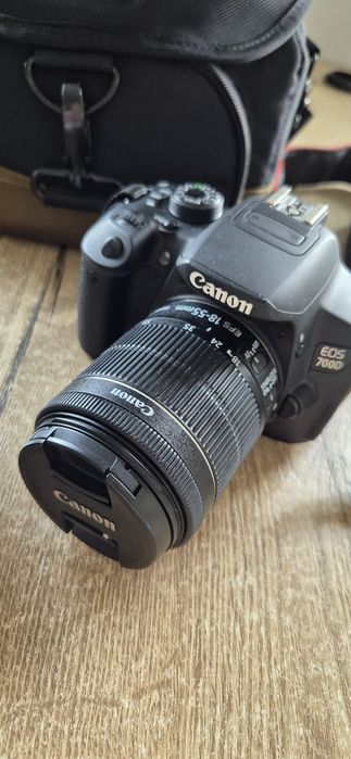 Aparat Canon EOS 700D