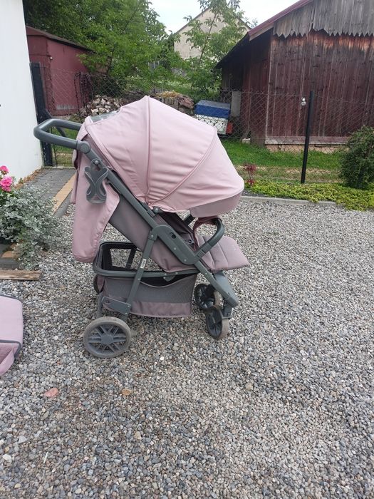 Wózek spacerowy 4 BABY moody