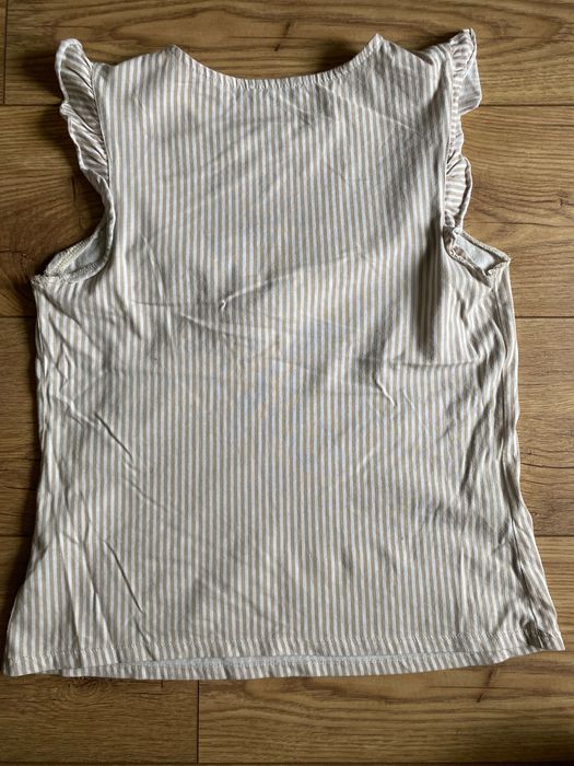 Bluzka w biało bezowe paski z haftem koronka