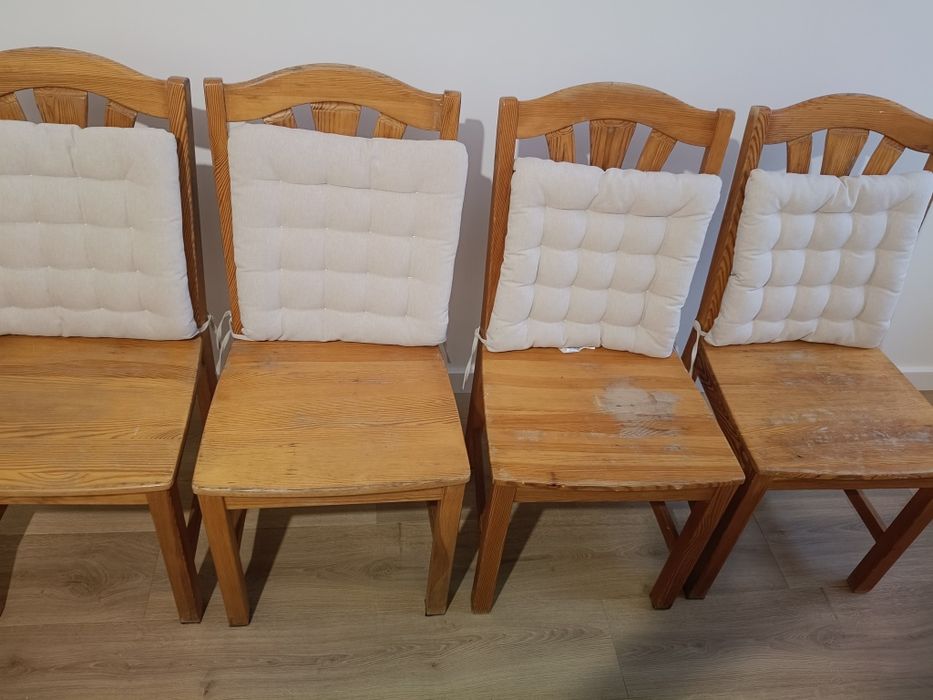 Solidne krzesła drewniane do renowacji 4 sztuki