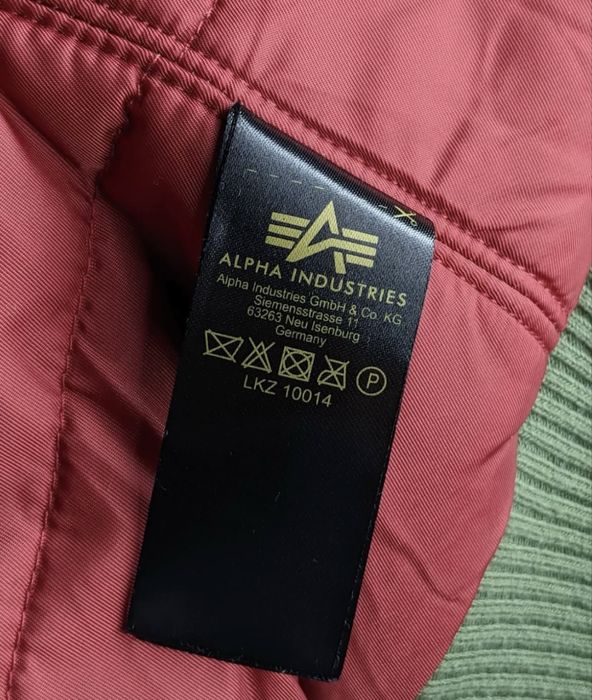 Куртка-бомбер Alpha Industries MA-1 D-Tec