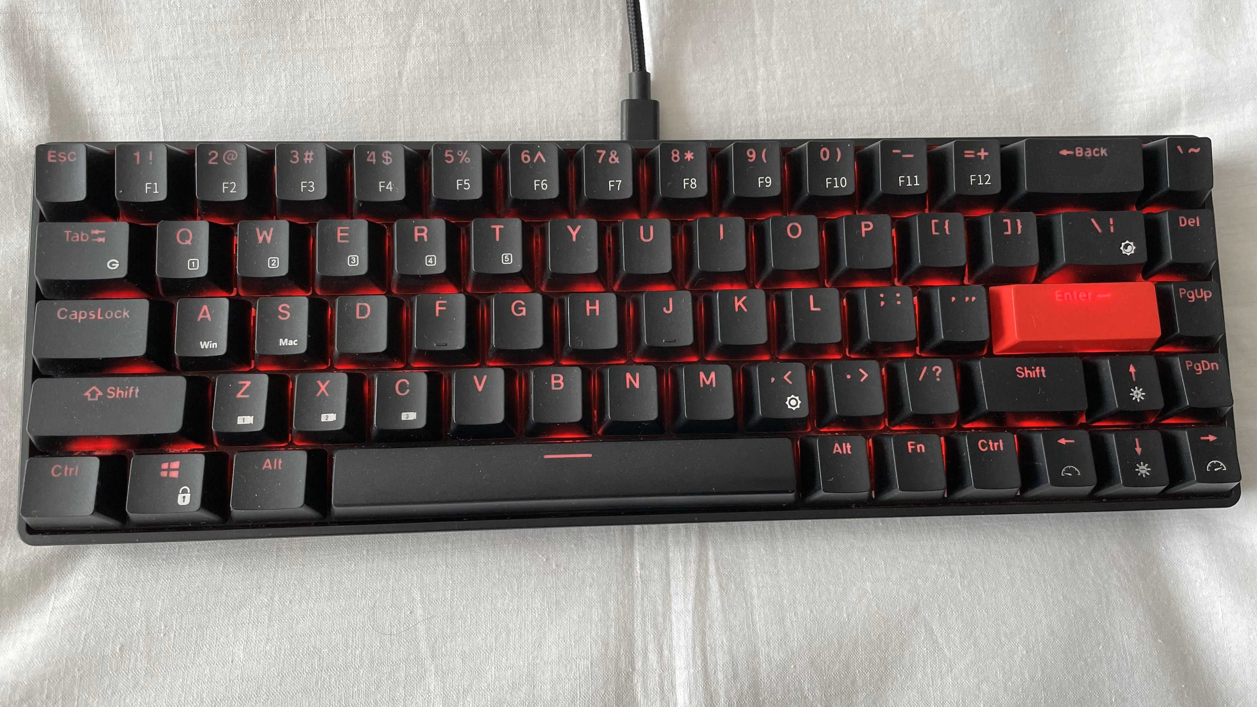 Klawiatura mechaniczna 65% z BT