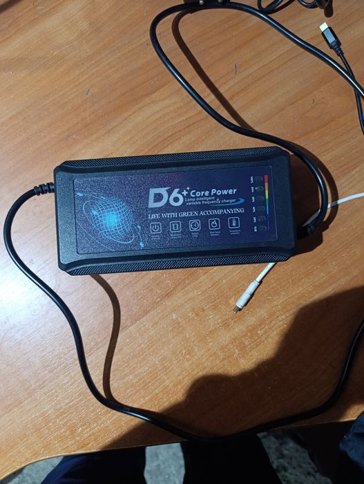 Зарядка для электро скутеров мотоцыклов 72 в