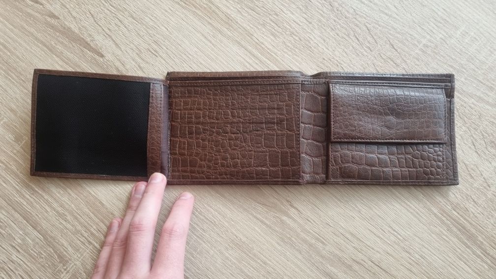 Skórzany portfel męski brązowy