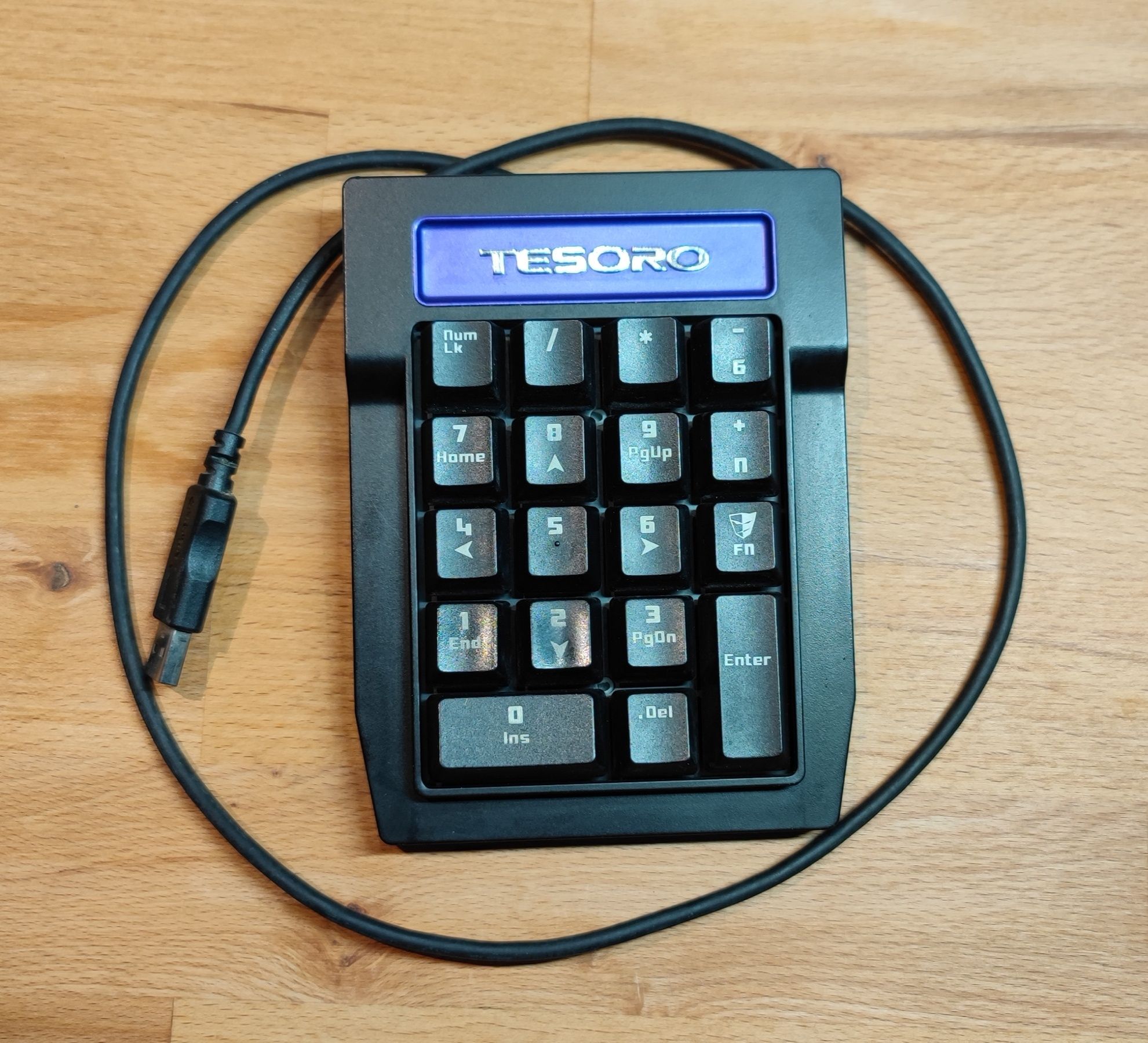 Tesoro Tizona, mechaniczna klawiatura numeryczna gamingowa