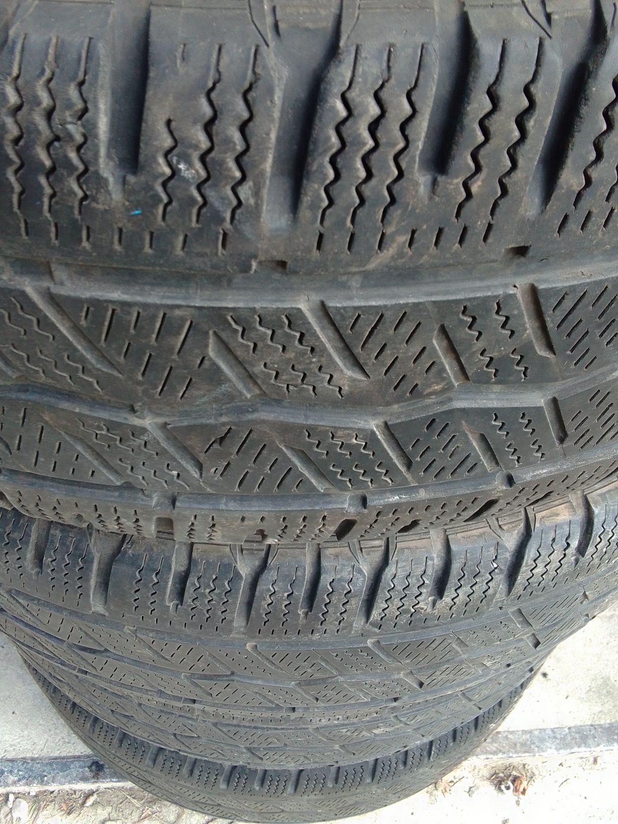 4 Opony zimowe 225/65r16C HANKOOK 2022r