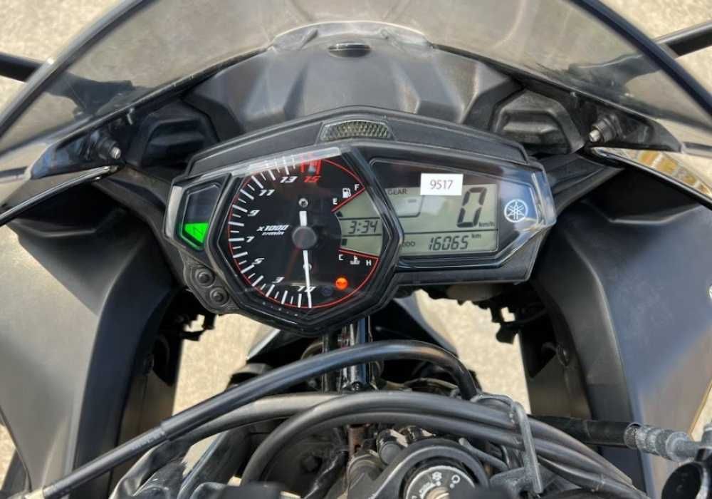 Японський мотоцикл Yamaha YZF-R25 2016, мотосалон Артмото Полтава