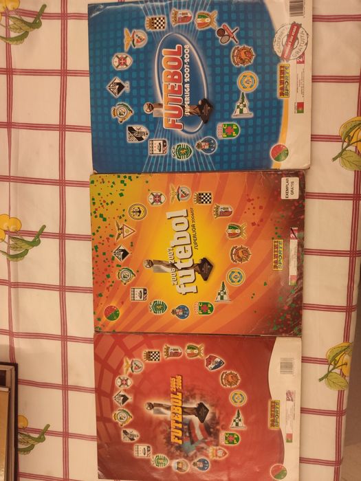 3 cadernetas incompletas da liga Portugal 05/06, 06/07, 07/08
