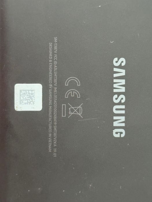Планшет Samsung Galaxy Tab A 8.0 2018 32GB для ремонту чи запчастин