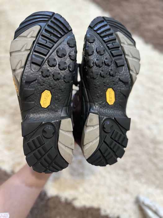 Демісезонні трекінгові черевики Vibram Comfortex Brutting