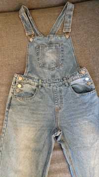 Стильний джинсовий жіночий комбінезон