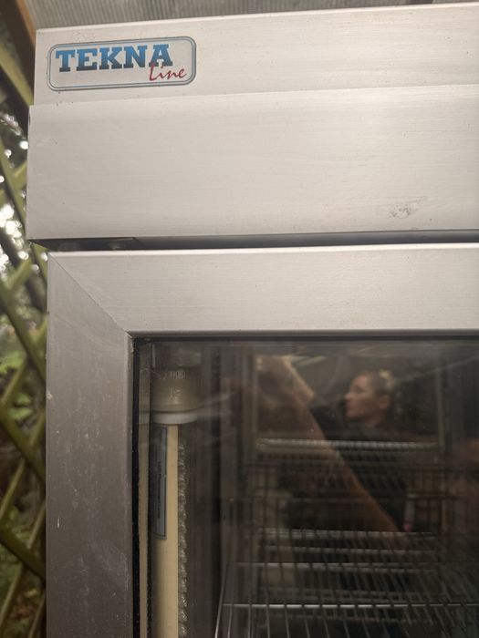 Tekna line lodowka chlodziarka witryna odbior osobisty