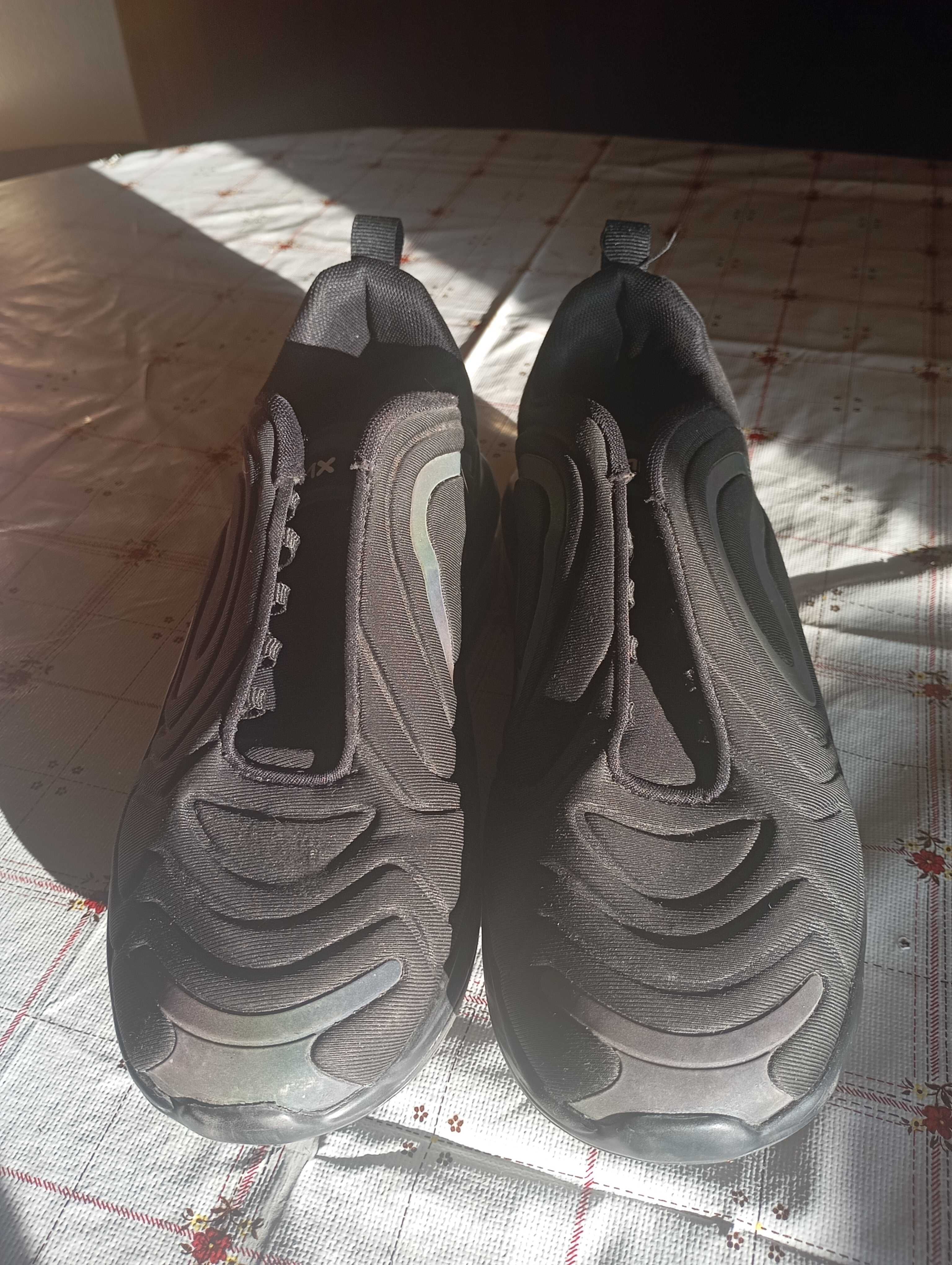 Tenis unisexo Nike Airmax 720 n40