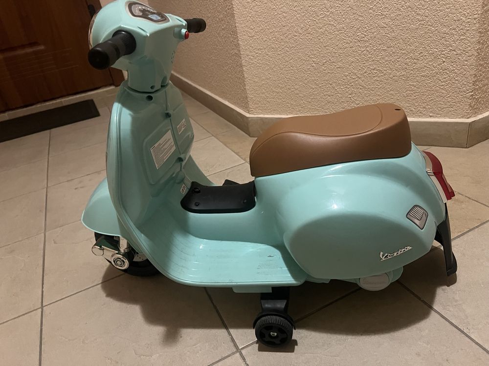 Электромотоцикл детский Vespa