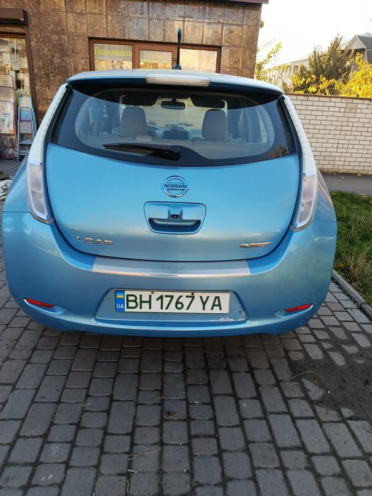 Nissan leaf 2011 Ниссан лиф