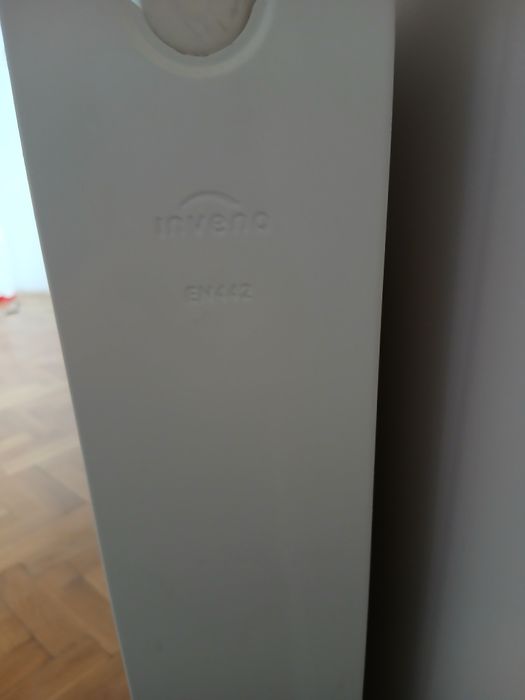 Grzejnik stalowy INVENA, typ V, podłączenie boczne lub dolne 180cm