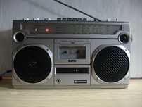 Radiomagnetofon HITACHI TRK-8001W