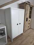 Szafa Ikea Busunge 80×139 + 20 wieszaków gratis