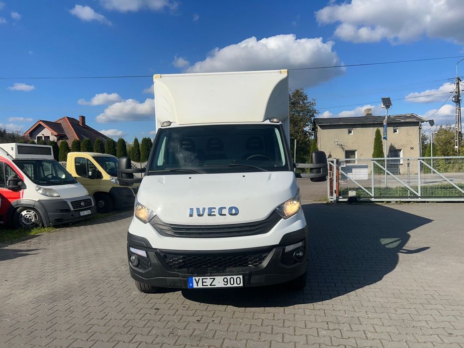 Iveco Daily  Ładny Bezwypadkowy KONTENER Winda Kamera Webasto Navi