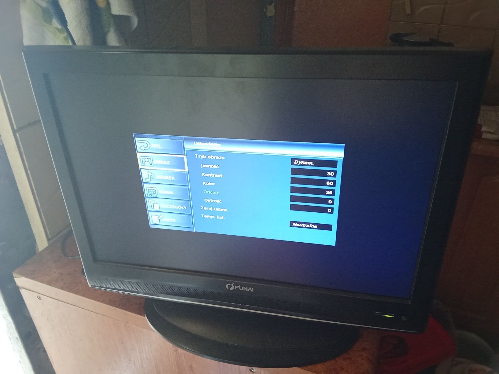 Telewizor funaj 19 Cali + dekoder DVB-T 2  +. antena DVB-T