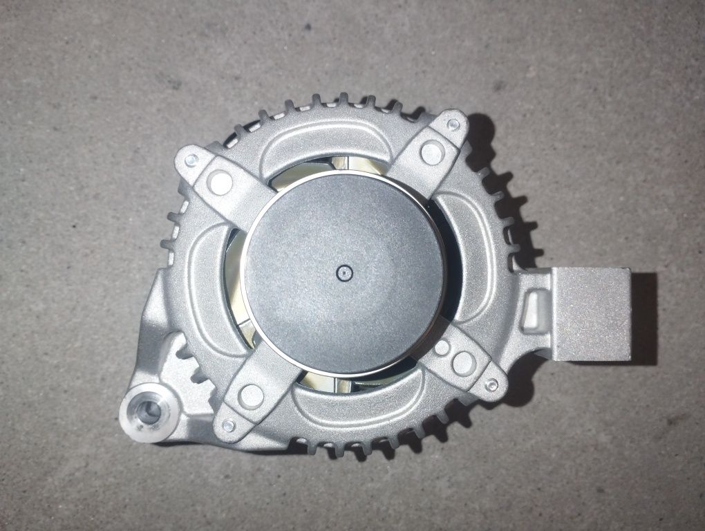 Alternator Volvo V50 2.4 170KM 2004 NOWY !!!