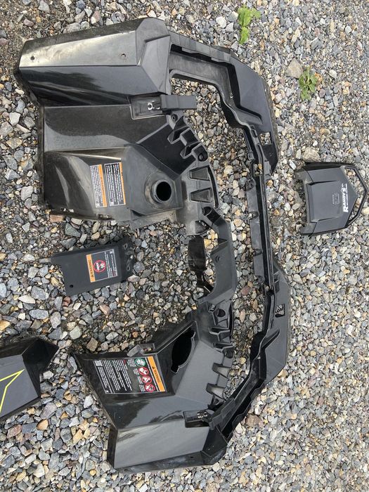 Plastiki owiewki osłony obudowy boczek Polaris sportsman xp  1000S gri