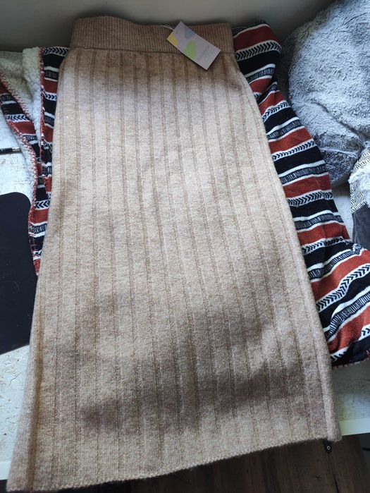 Saia "Birka" comprada na "About you"