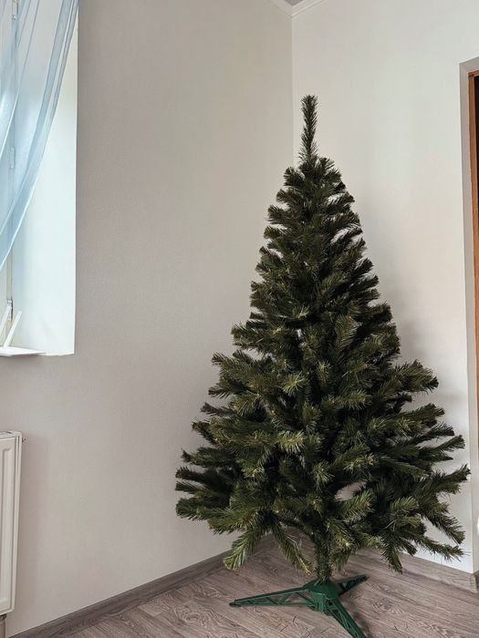 Ялинка пишна новорічна 1,8