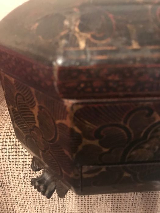 Caixa costura asiática antiga