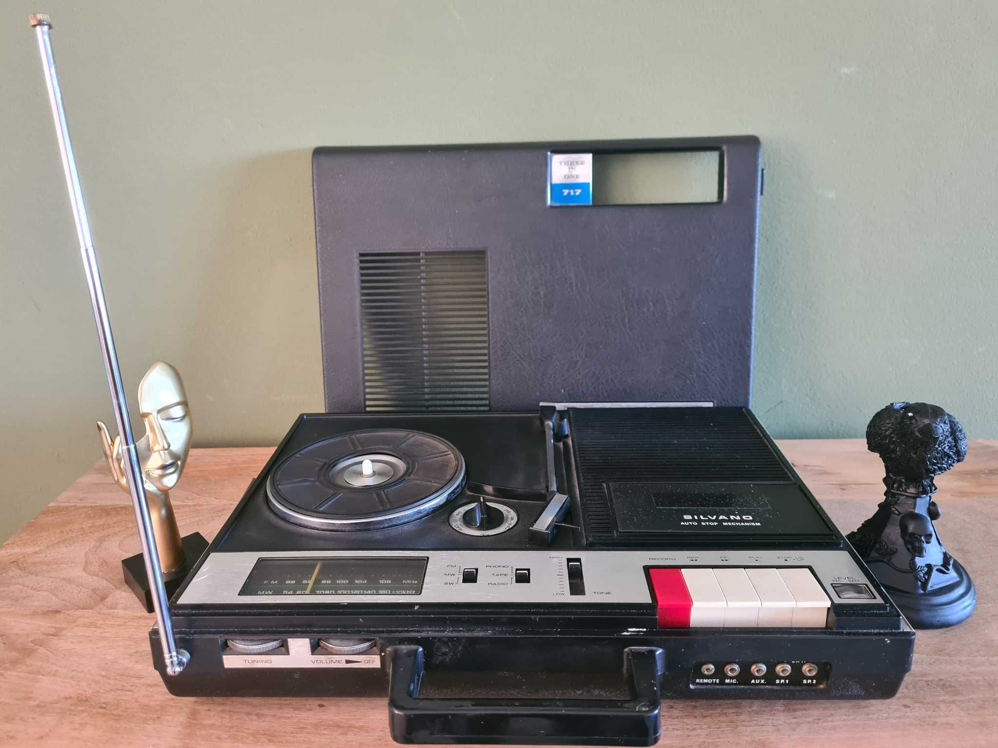 Mala Giradiscos/rádio e Cassetes Silvano