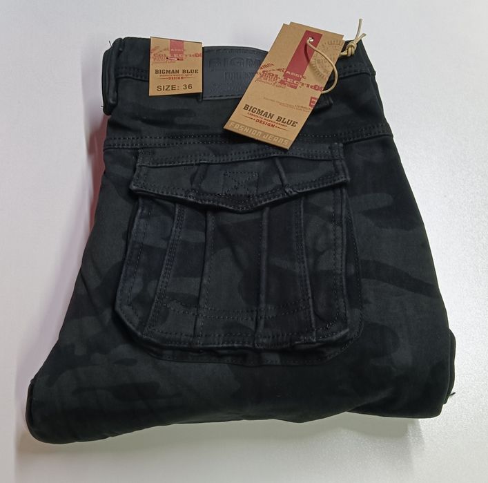 Bojówki ocieplane ciemne moro. Pas 98-100 cm