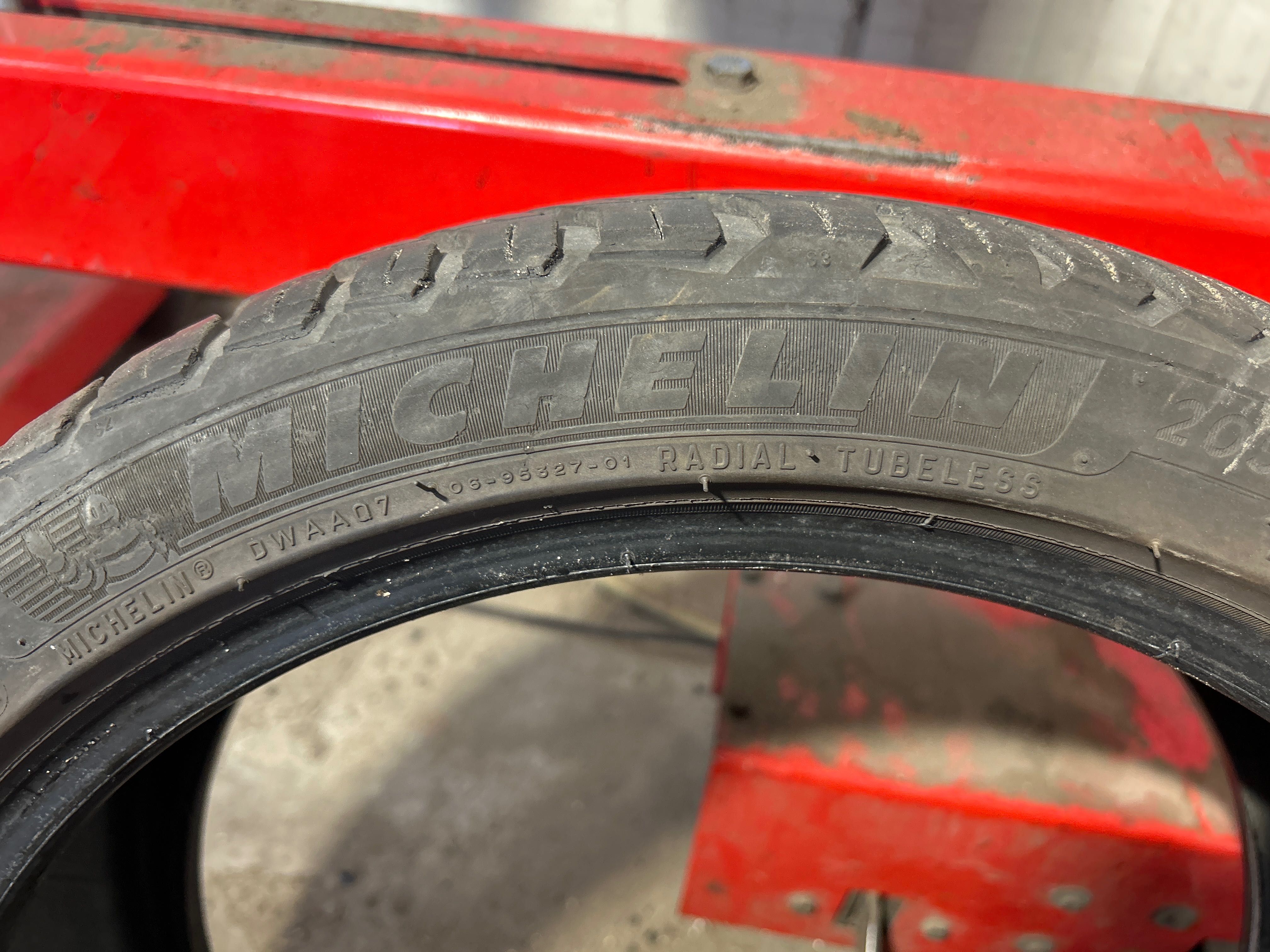 Michelin CrossClimate 2 205/40/17 84W