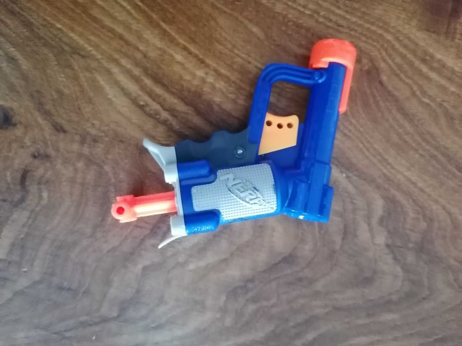 Nerf JOLT - pistola pequena