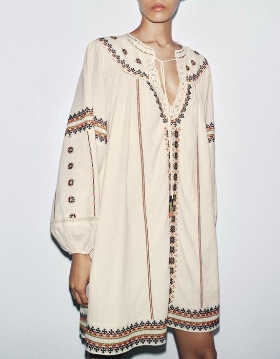 Сукня з вишивкою zara zw collection