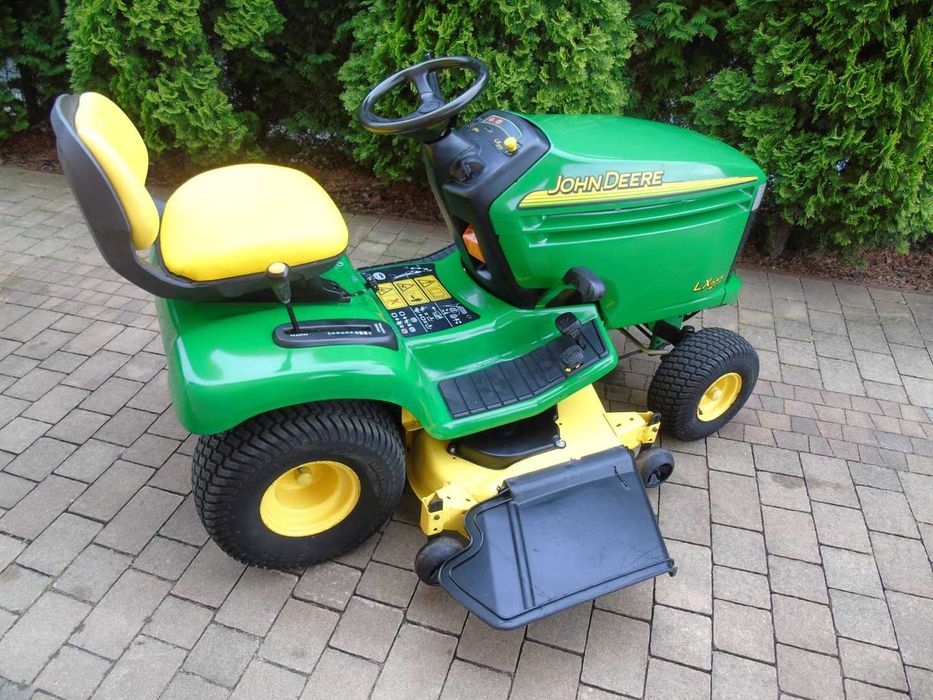 Traktorek kosiarka JOHN DEERE LX 277  17 KM 2 cyl. automat PO SERWISIE