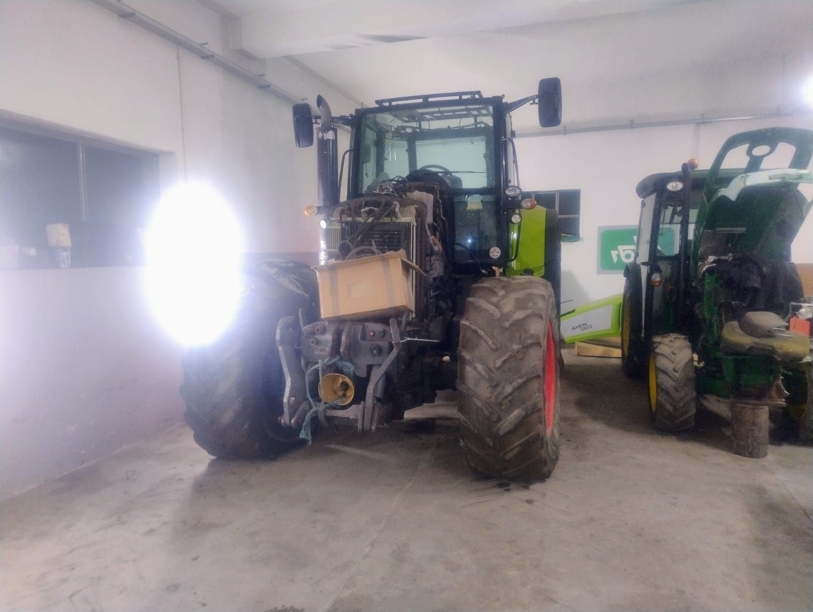 WOM przedni do claas axion 820