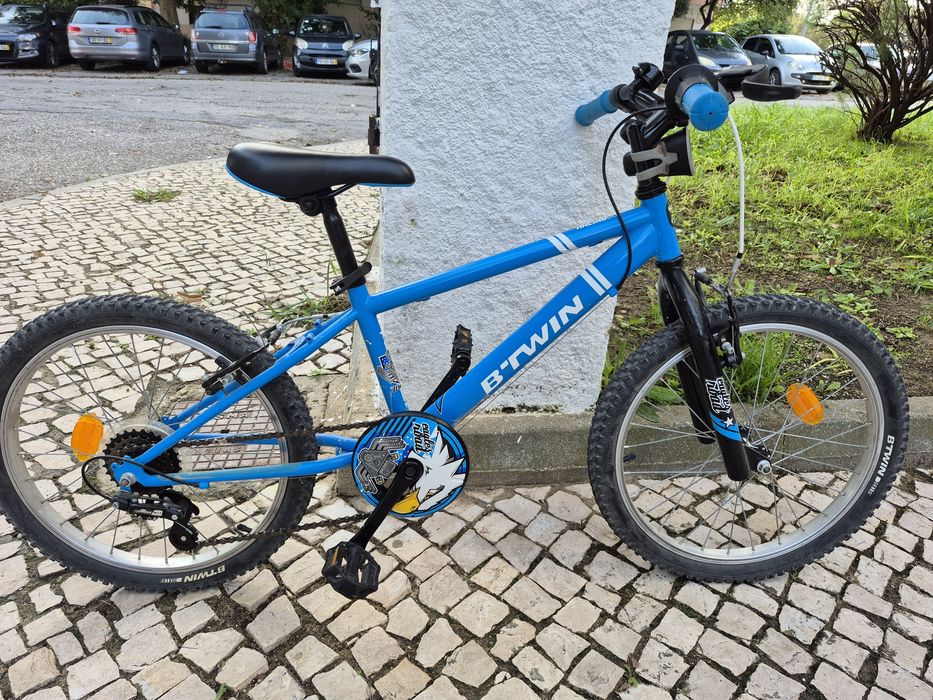 Bicicleta B'TWIN roda 20