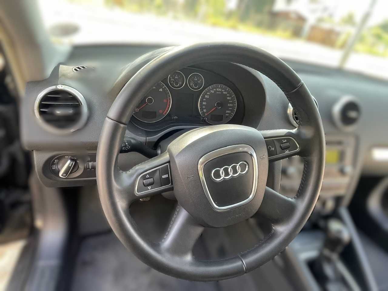 AUDI A3 SPORTBACK 1.6 TDI Special Edition, como NOVO