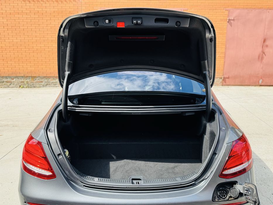 Mercedes-Benz W213 E300de PHEV EQ Power 2020р
