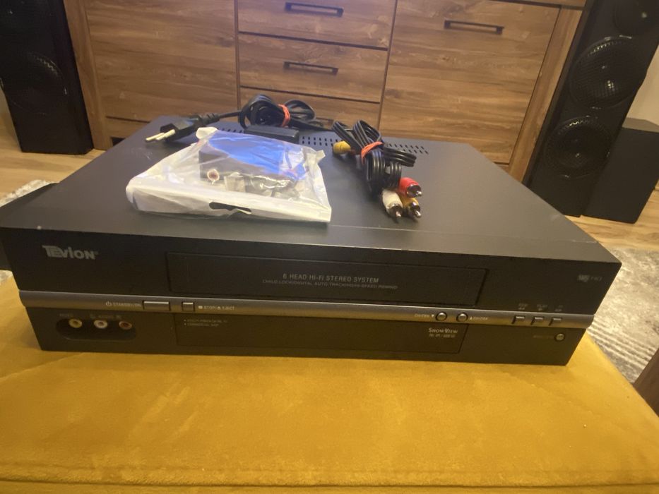 Magnetowid Tevion MD-2588 6 głowic+stereo Hi-FI+podłączenie przez HDMI