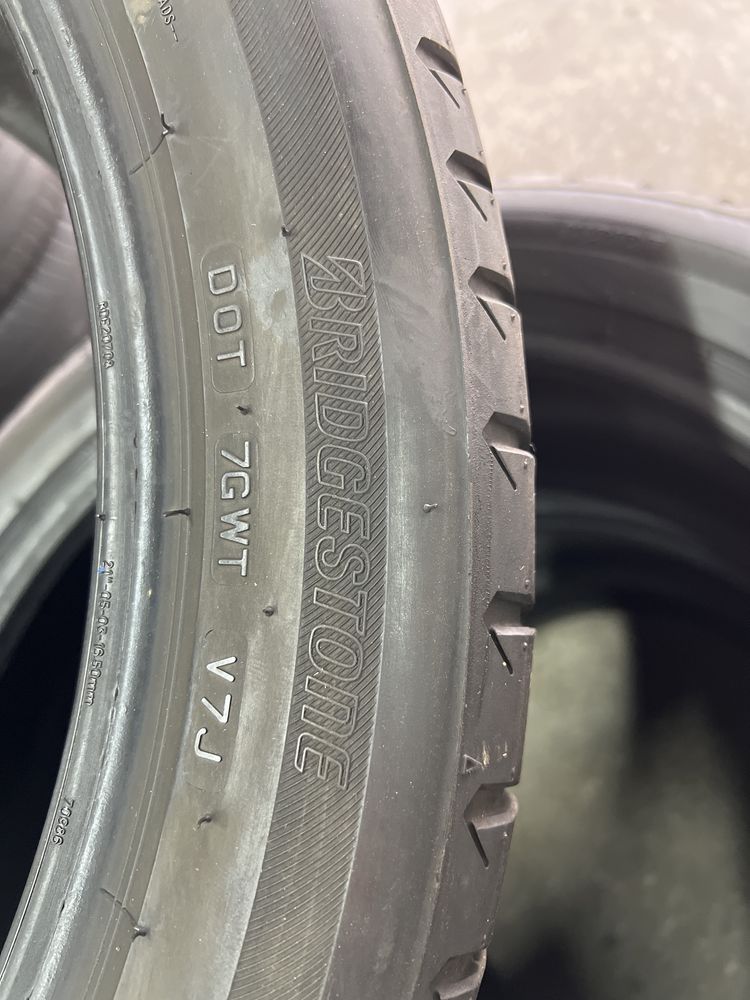 Продаж шин бу 285.40.21 Bridgestone