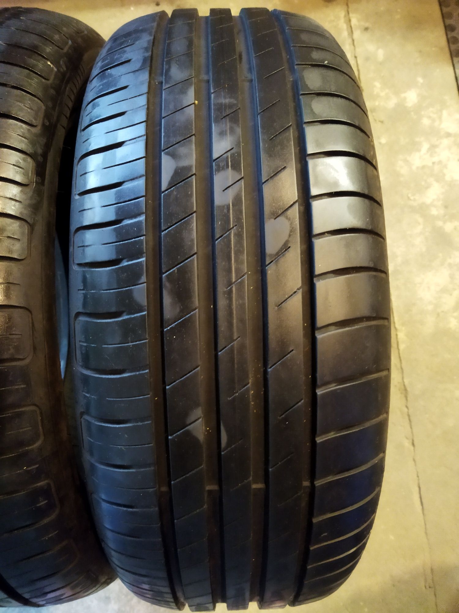 2 x opona letnia 205/55r17 Good Year