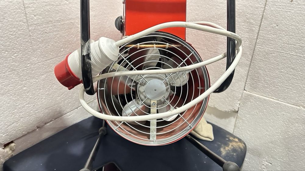 Обігрівач промисловий Термія  АО ЭВО 6,070,4 ТП (3х 400 В) Р УХЛ3.1