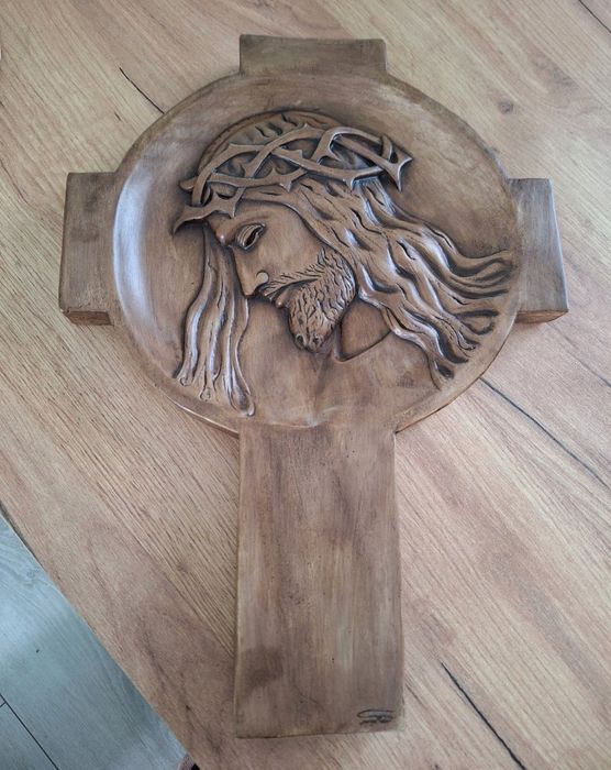 Krzyż Pan Jezus drewniany na ścianę Nowy