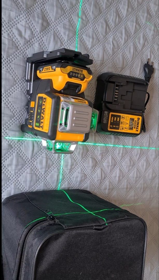 Laser dewalt Kit completo  bateria e carregador
