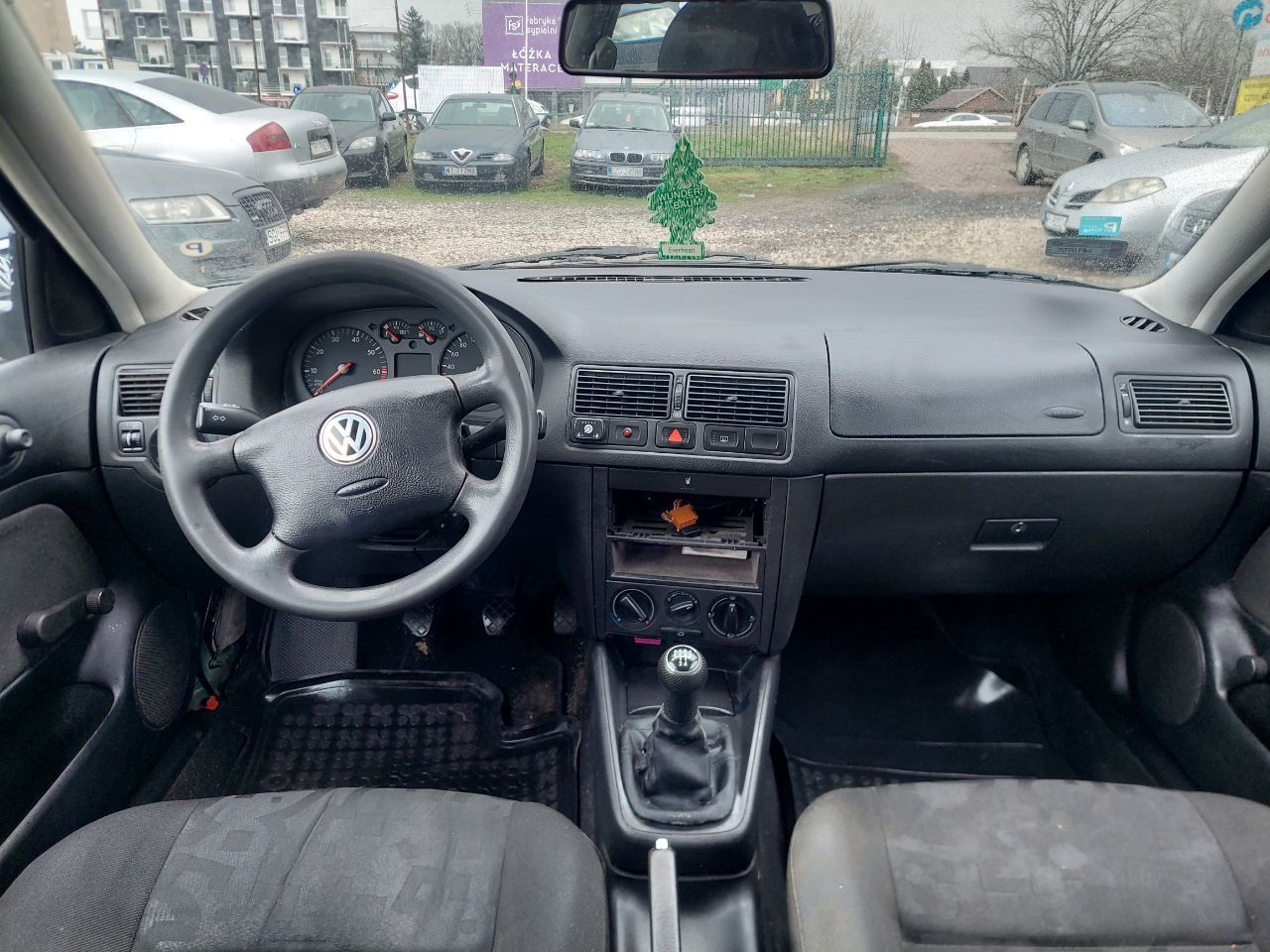 Na sprzedaż Volkswagen Golf 1.6 LPG/fajny stan/oszczędny/małe auto/